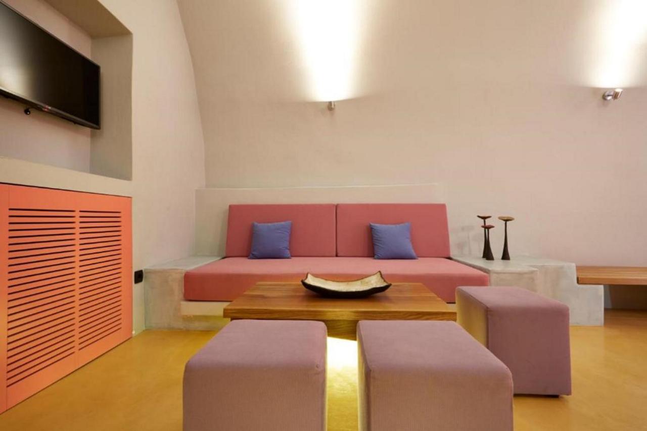 Maximilian Caldera Suites Φηρά Εξωτερικό φωτογραφία